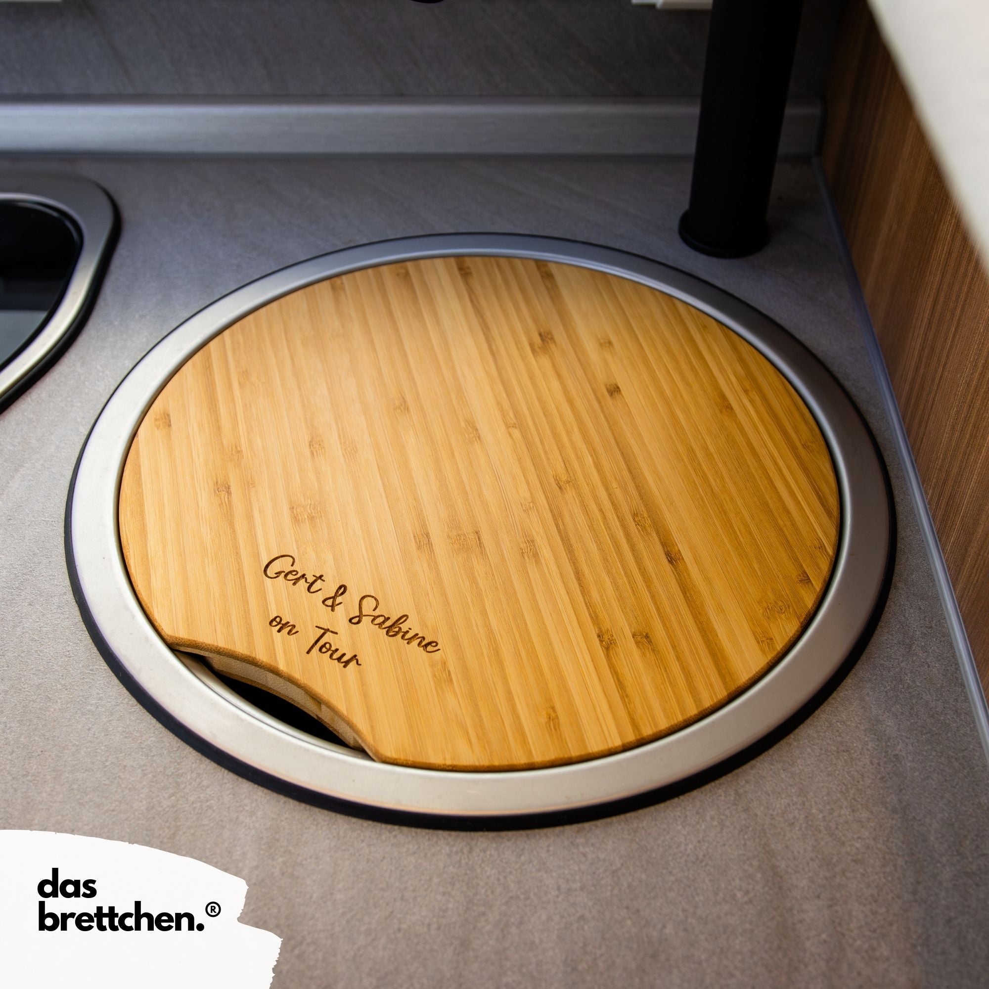 Spülabdeckung mit Schneidebrettfunktion (Dekor Bambus) ✓ Passend für viele Modelle & Hersteller wie Weinsberg, Knaus, Bürstner, Tabbert, Hobby & mehr / www.das-brettchen.de