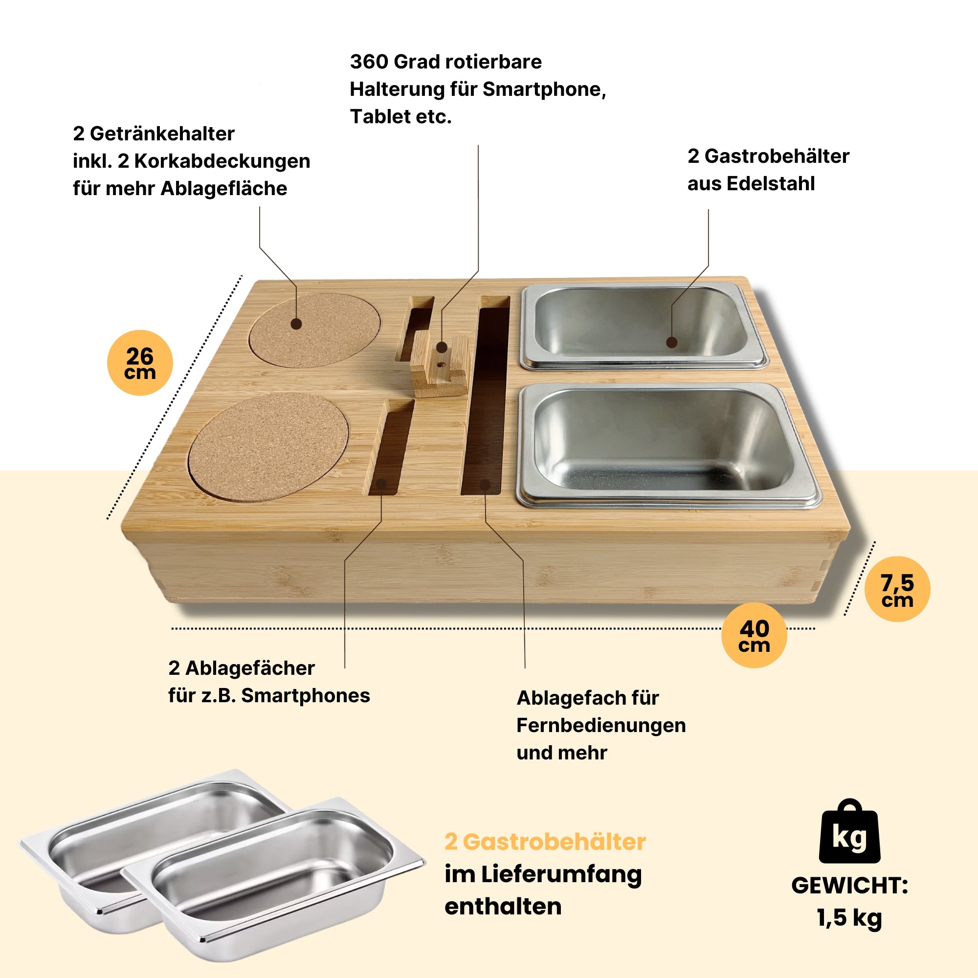 Personalisierbare Couchbar aus Bambus mit zwei Getränkehaltern inklusive Korkabdeckungen, zwei Edelstahl-Gastrobehältern, Smartphone- und Fernbedienungsfächern sowie einer 360 Grad rotierbaren Smartphone-Halterung. Maße: 40 x 26 x 7,5 cm, Gewicht 1,5 kg. Ideal für gemütliche Fernsehabende, von das-brettchen.de
