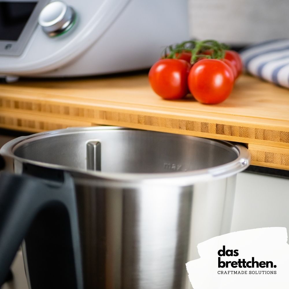 Thermomix® Gleitbrett mit Schneidefläche / Das Brettchen