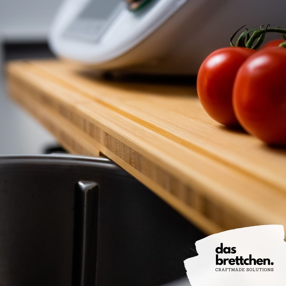 Thermomix® Gleitbrett mit Schneidefläche / Das Brettchen
