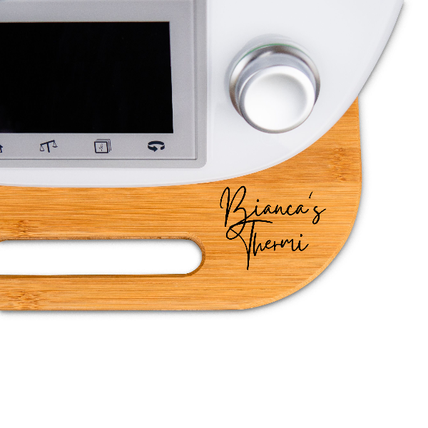 Personalisiertes Gleitbrett für den Thermomix TM31, TM5 und TM6 mit Gravur 'Bianca's Thermi' aus hochwertigem Bambus.